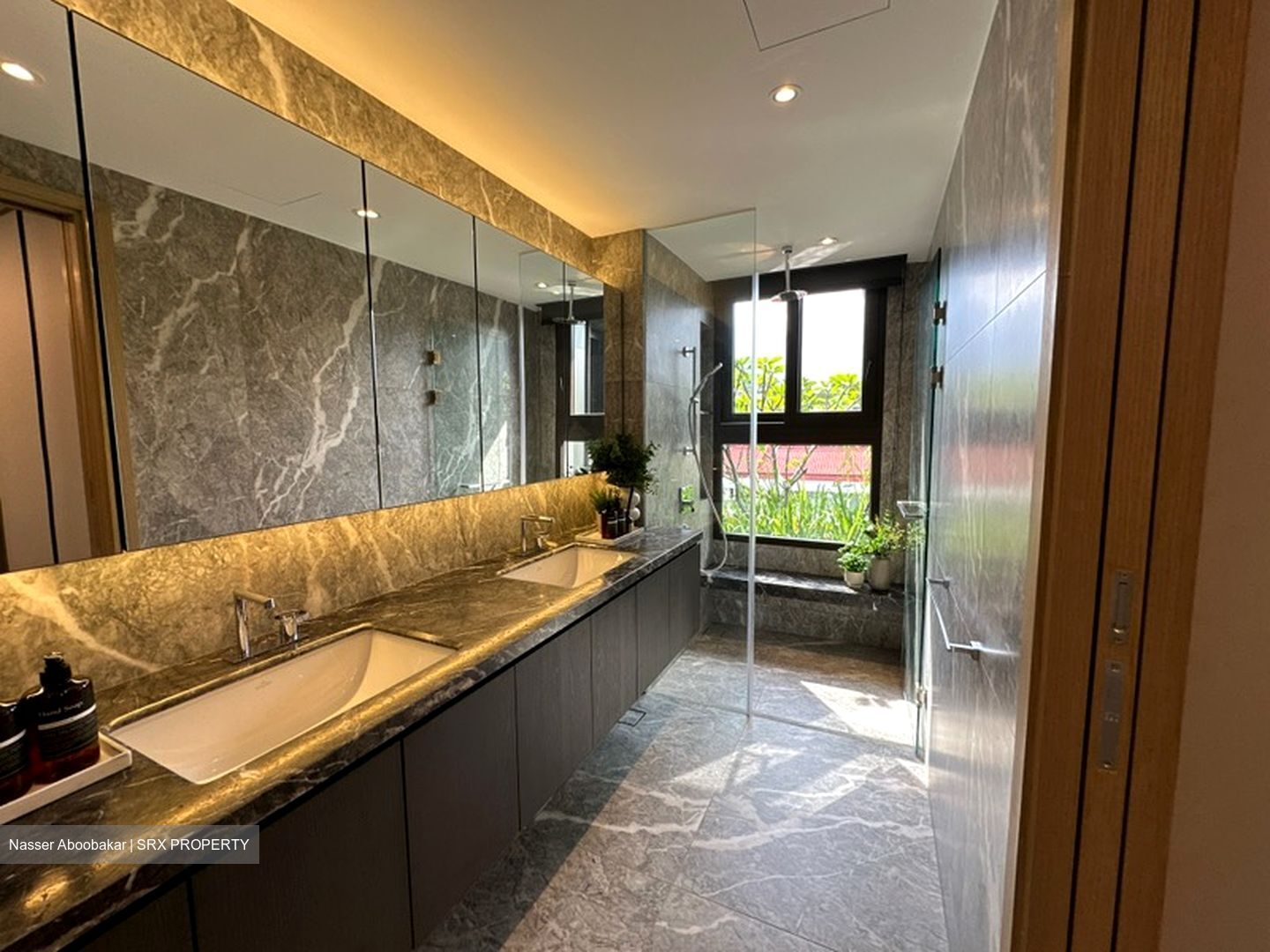 Fernhill Road (D10), Semi-Detached #572946341